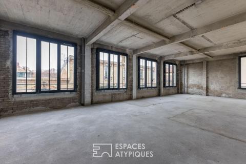 Loft industriel brut à aménager