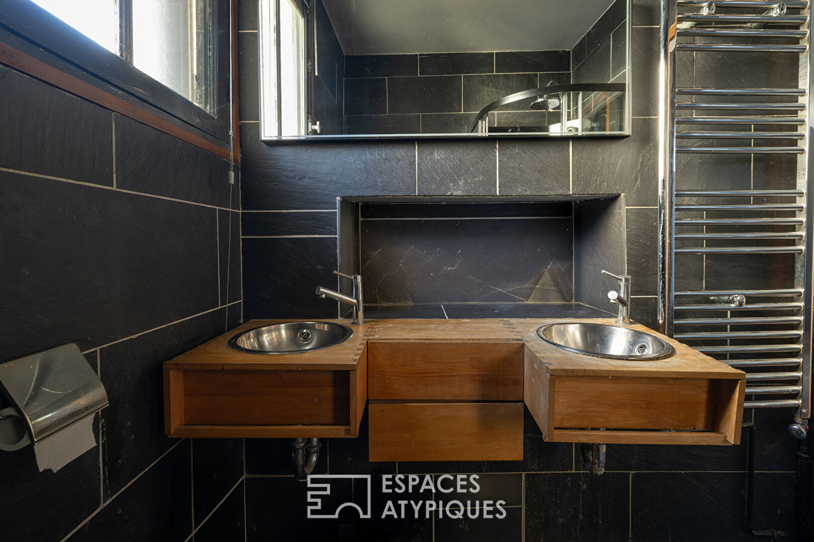 Maison familiale avec jardin arboré