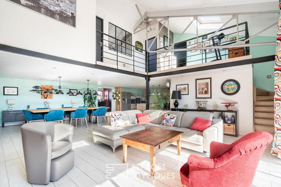 Ancienne menuiserie réhabilitée en maison Loft