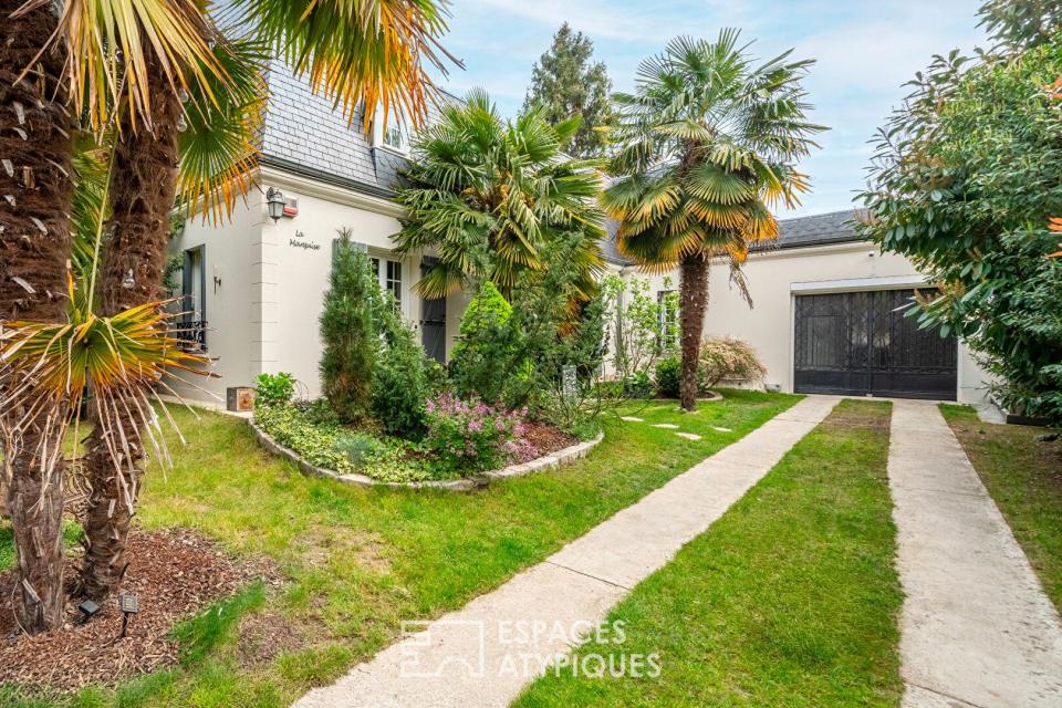 Demeure de style mansard avec jardin aux accents méditerranéens