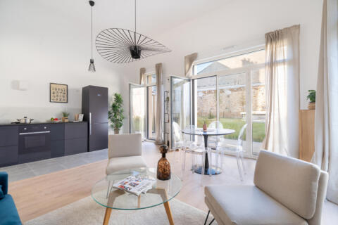 Appartement avec jardin et terrasse