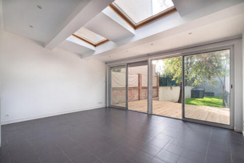 Appartement avec jardin et terrasse
