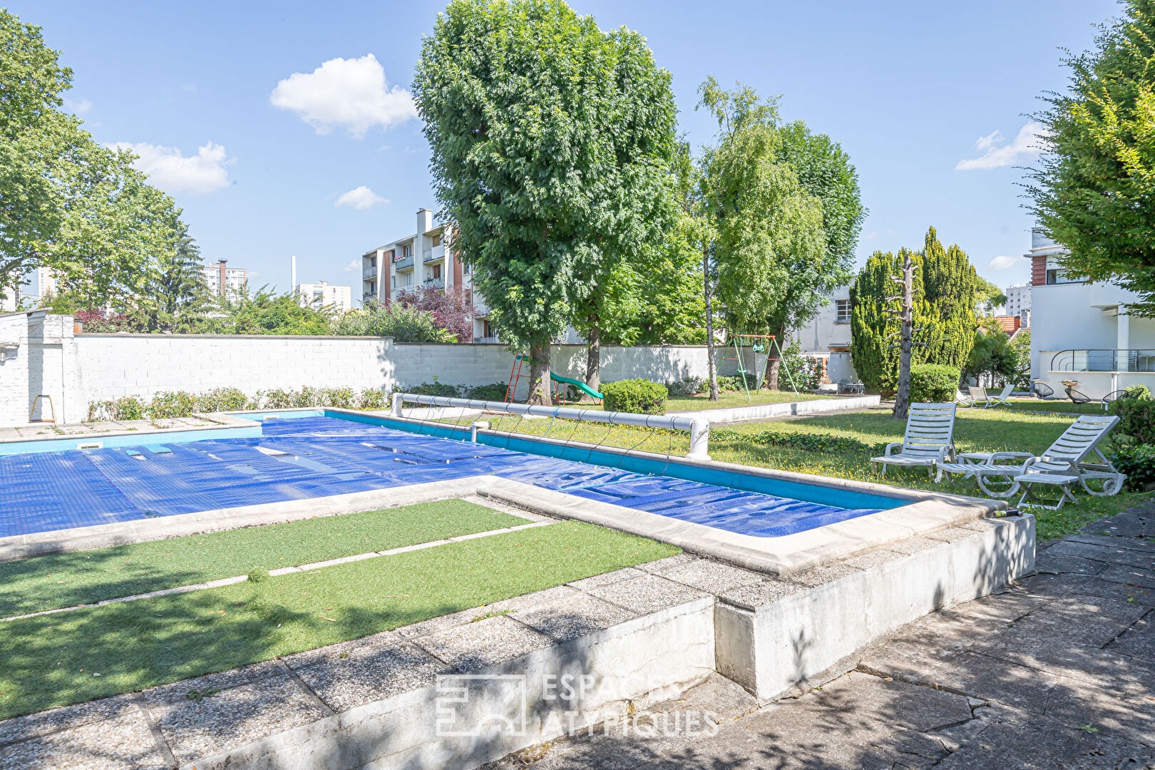 Architect villa with swimming pool