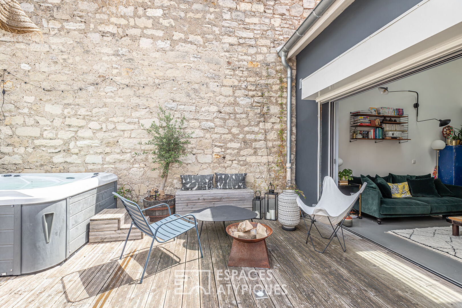 Maison contemporaine avec terrasse