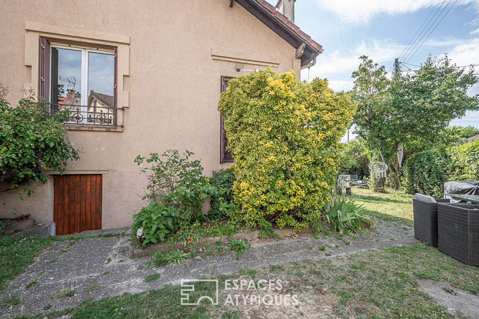 House with garden