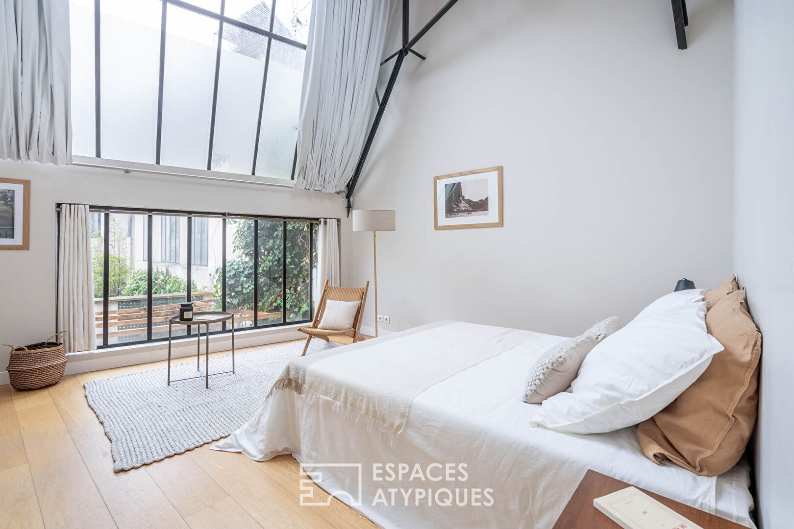 Loft avec terrasse dans anciens ateliers