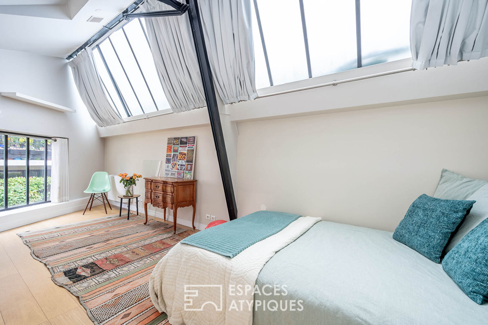 Loft avec terrasse dans anciens ateliers