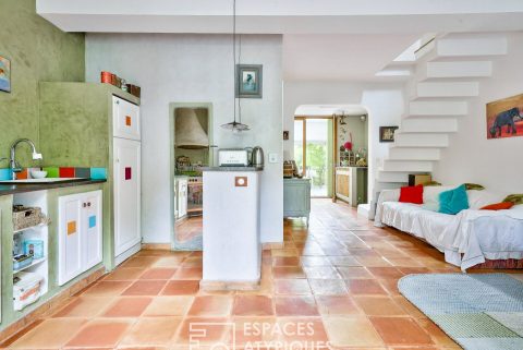 Maison avec jardin et terrasse en bois