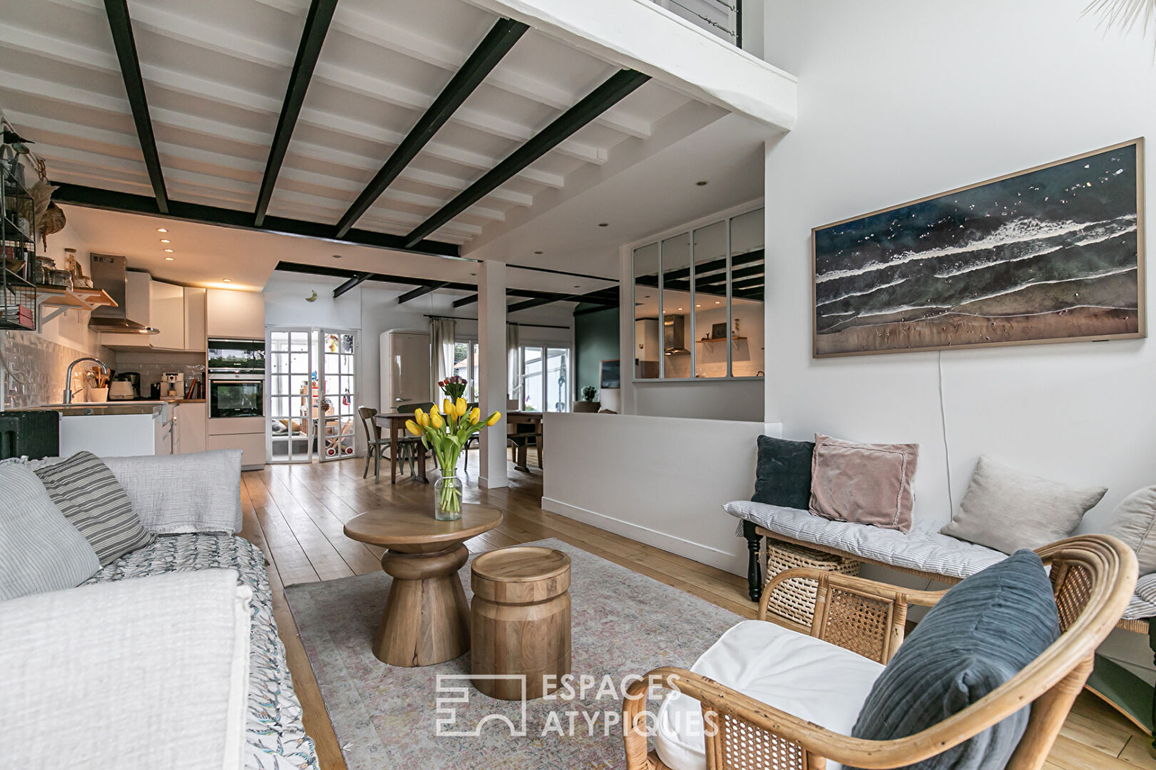 House divided into two Loft with garden
