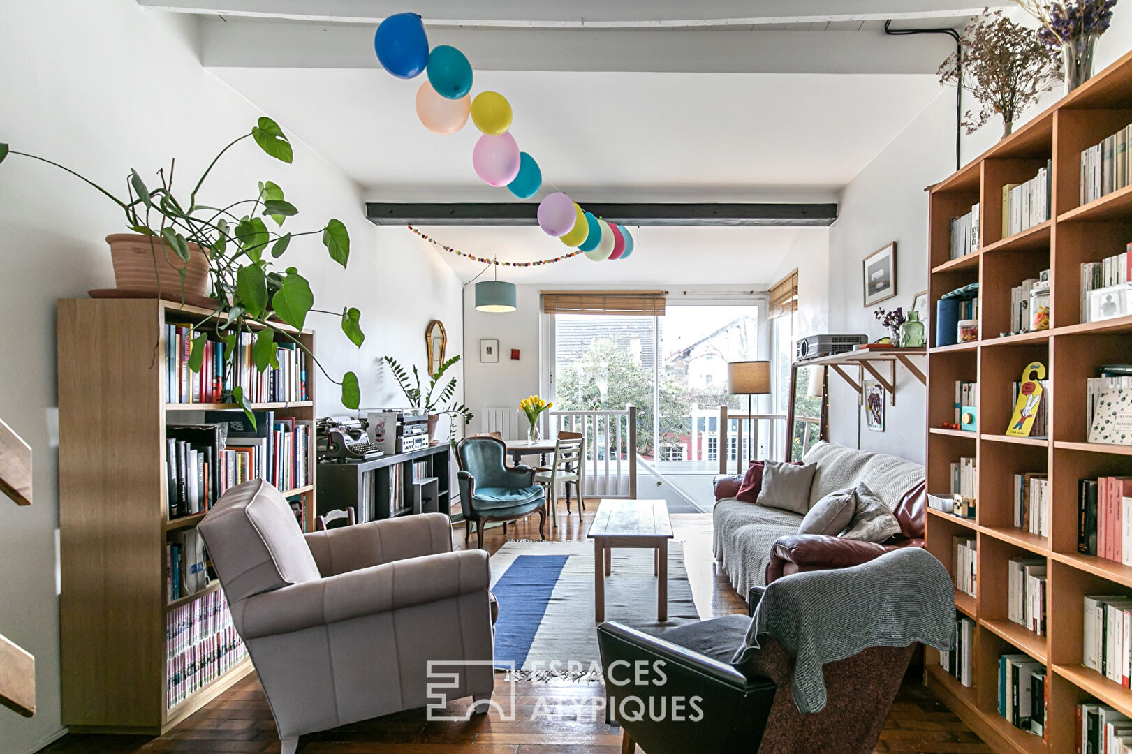 House divided into two Loft with garden