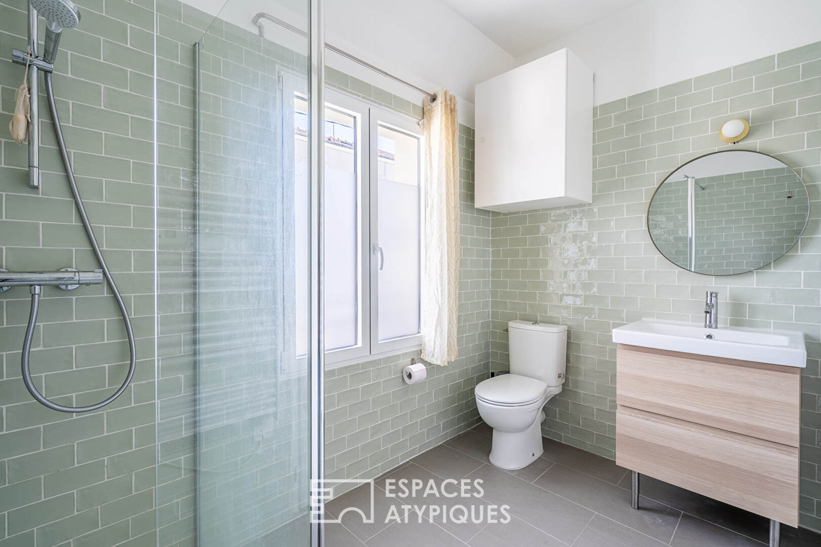Maison rénovée avec cour
