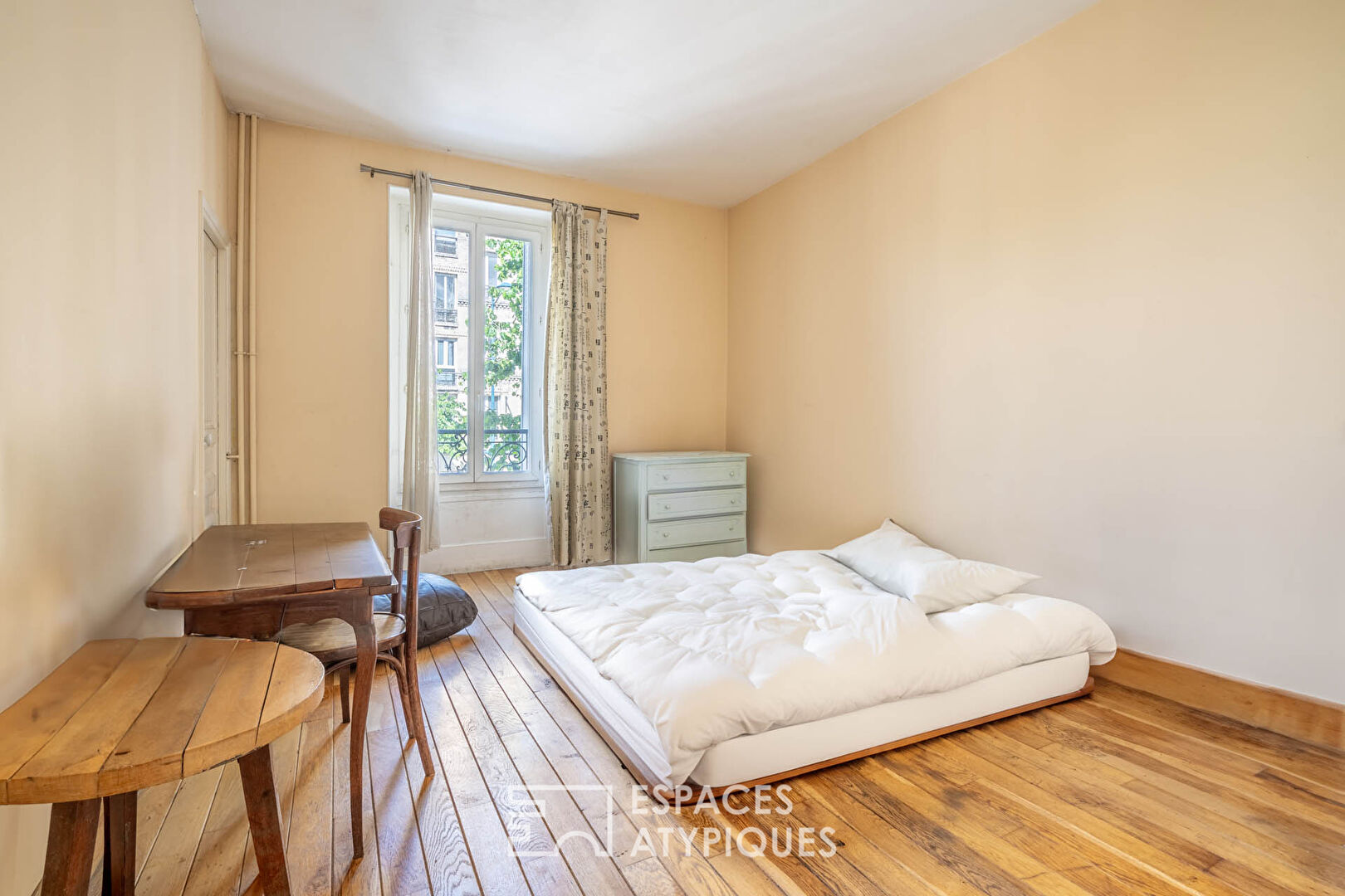 Maison avec atelier et jardin