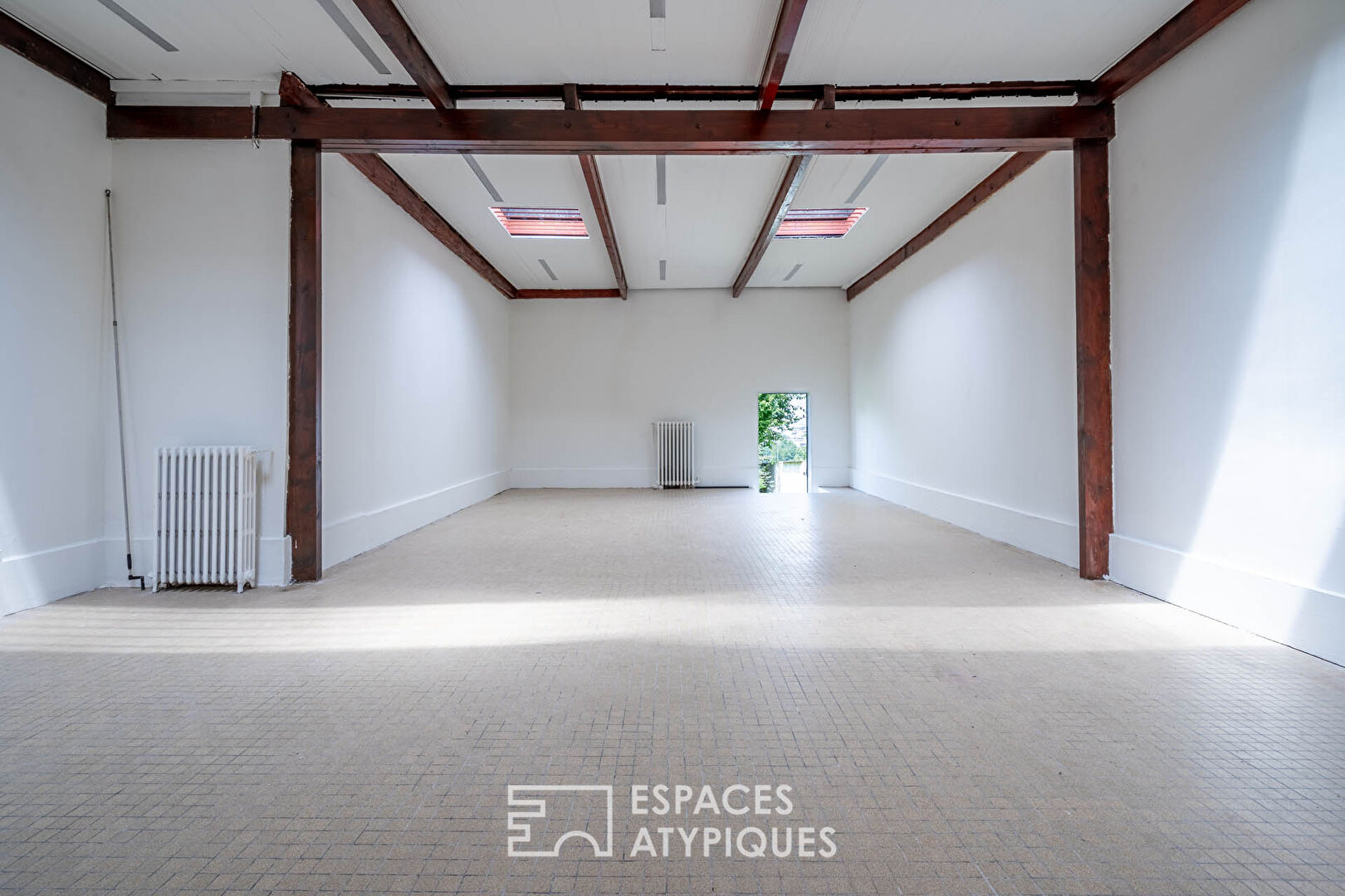 Maison avec jardin et plateau de 100m2 en rez de jardin