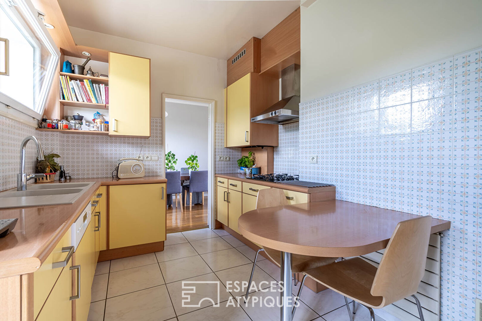 Top floor duplex with south-facing terrace