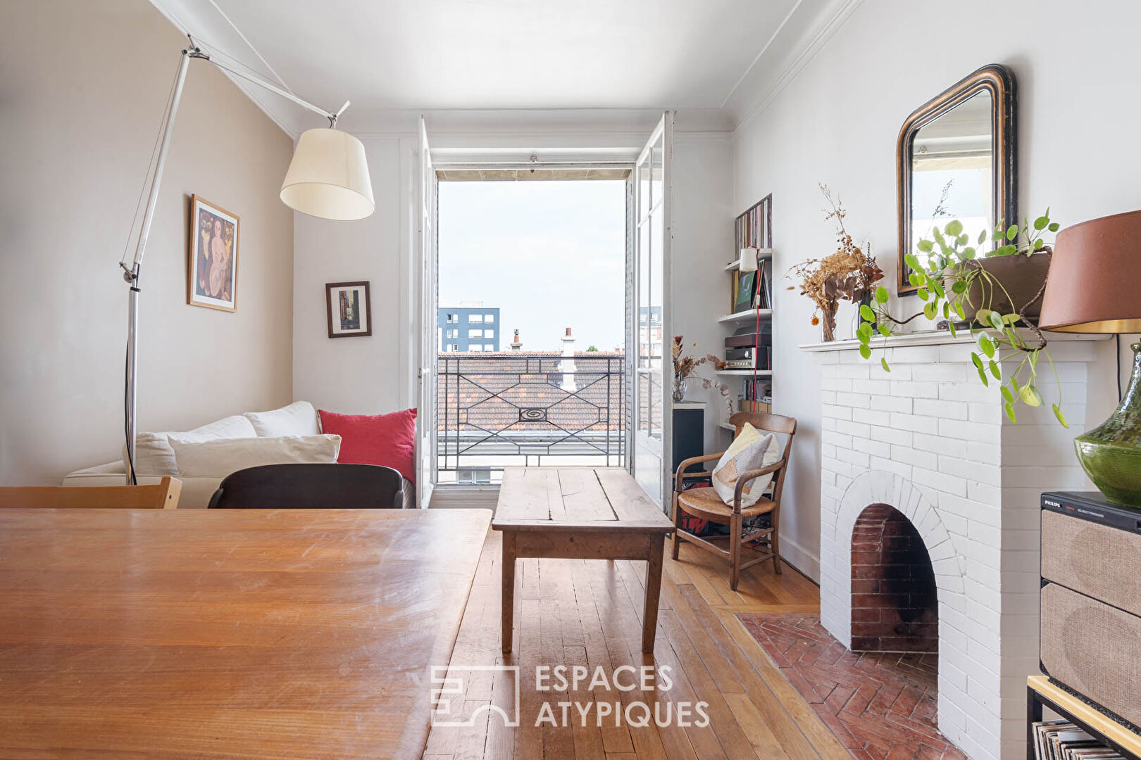 Appartement traversant avec balcon