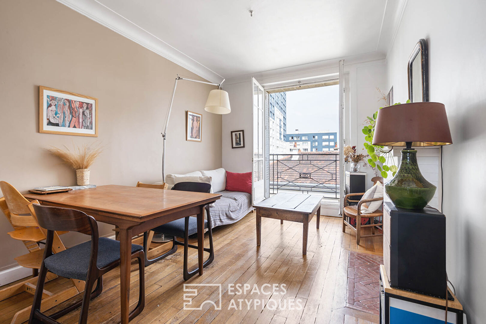 Appartement traversant avec balcon