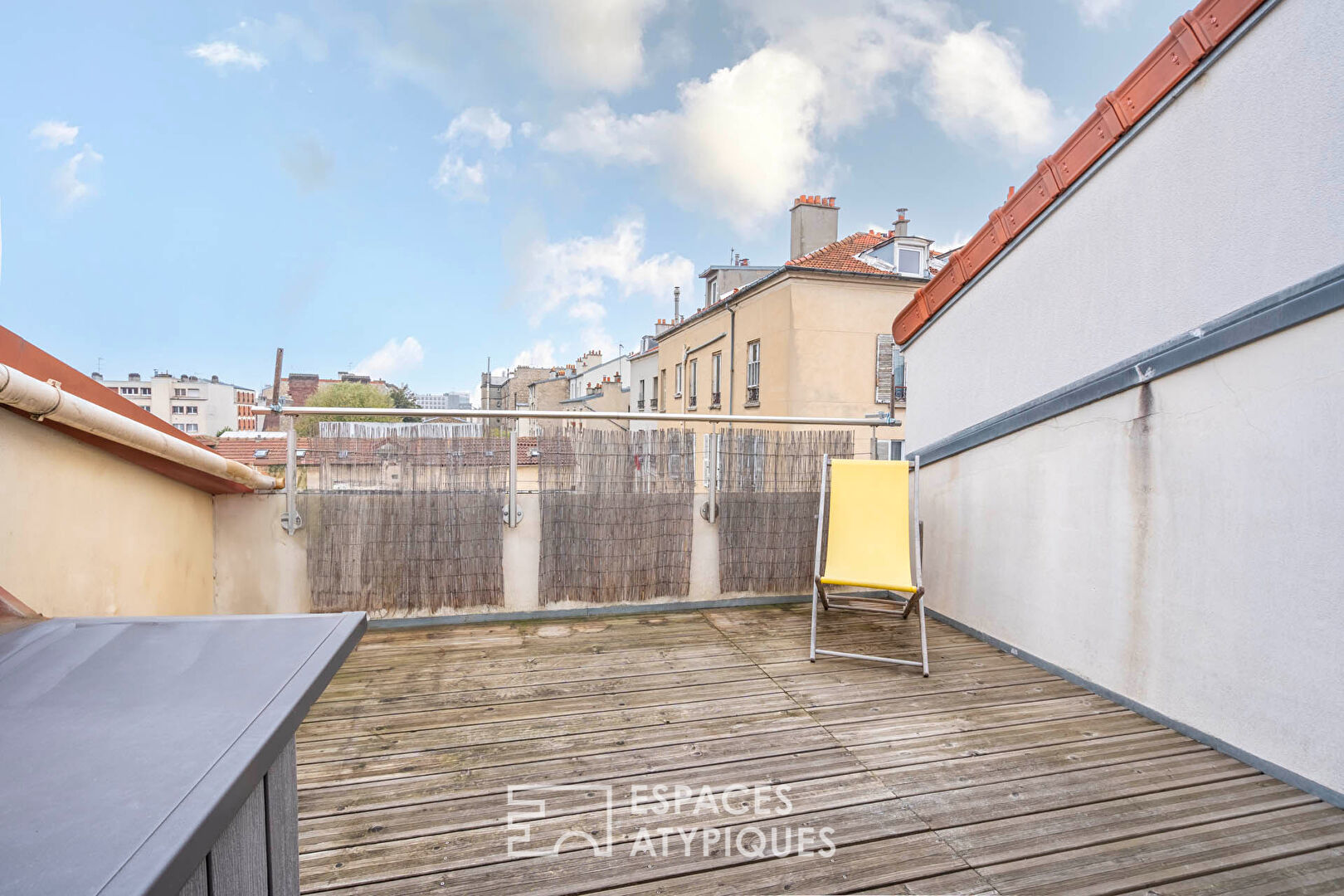 House with rooftop terrace