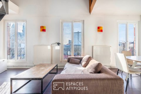 Duplex on the top floor with view of the Basilica of Saint-Denis