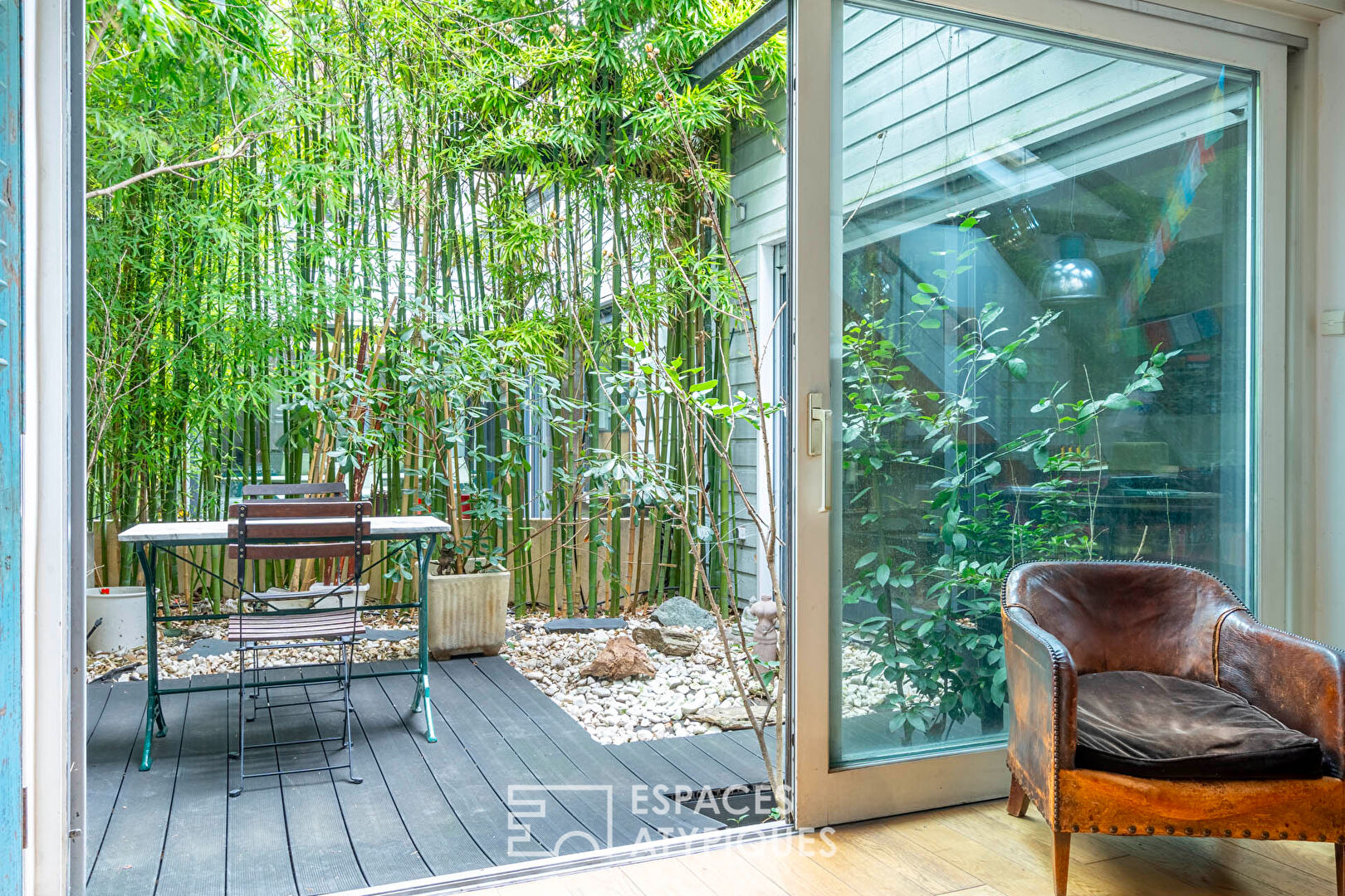 Duplex with terrace and garden