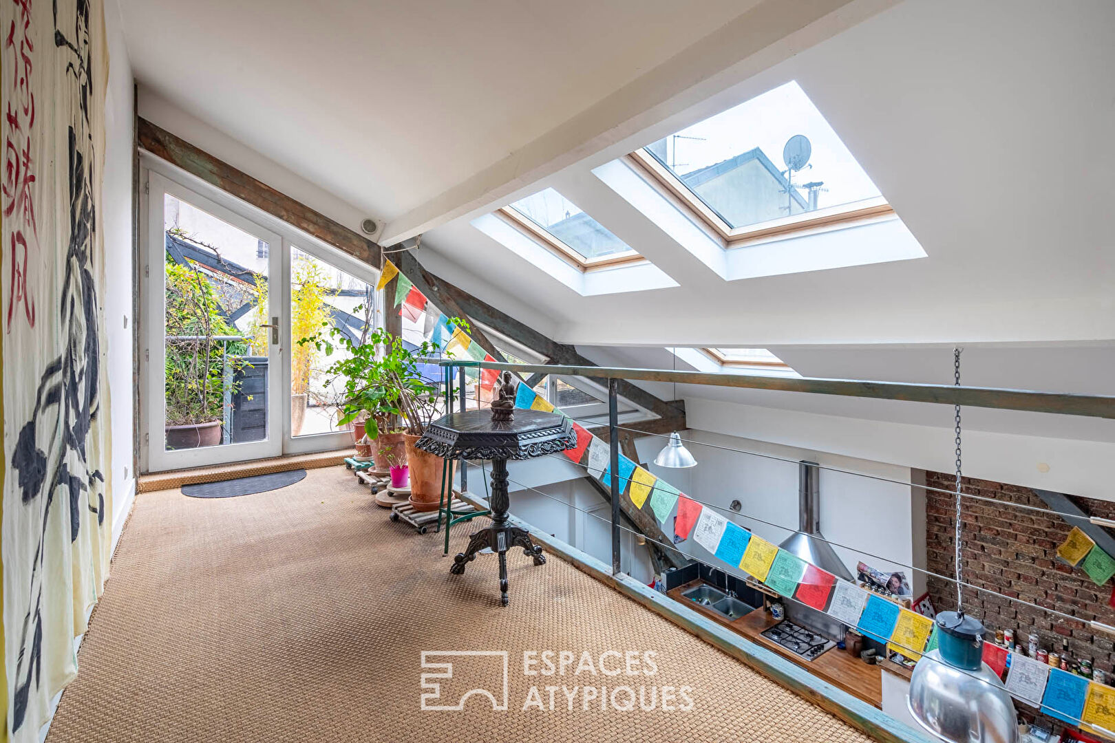 Duplex with terrace and garden