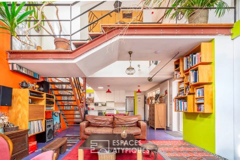 Loft house with workshop and garden