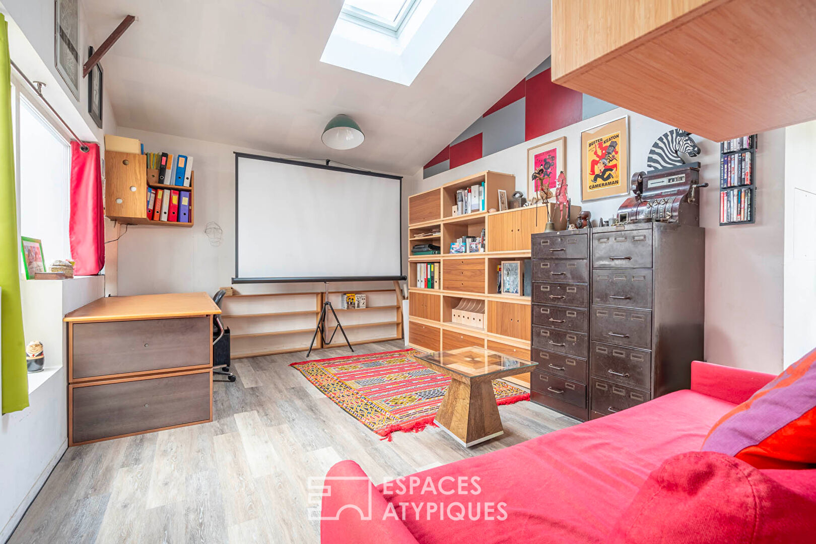 Loft house with workshop and garden