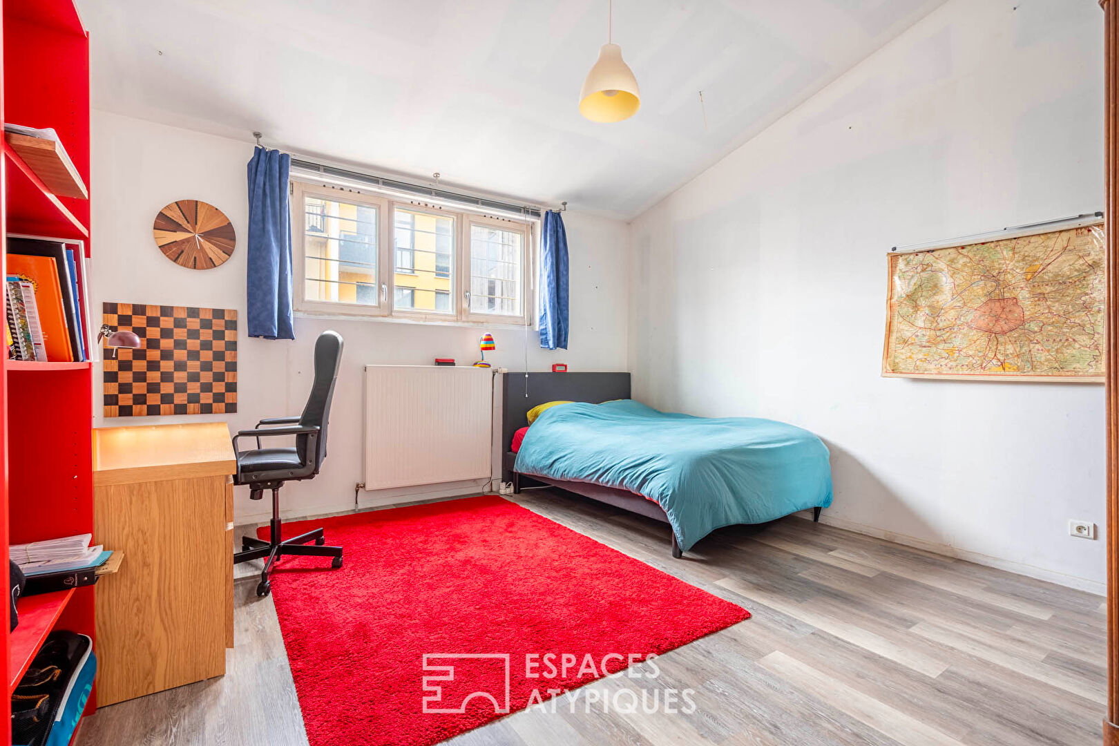 Loft house with workshop and garden