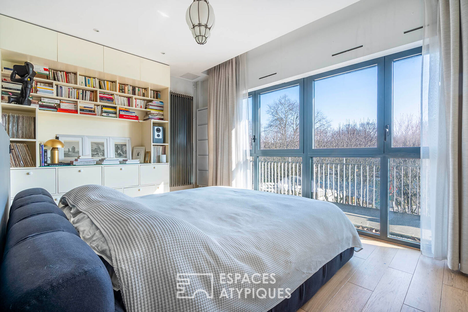 Apartment with balcony and roof terrace
