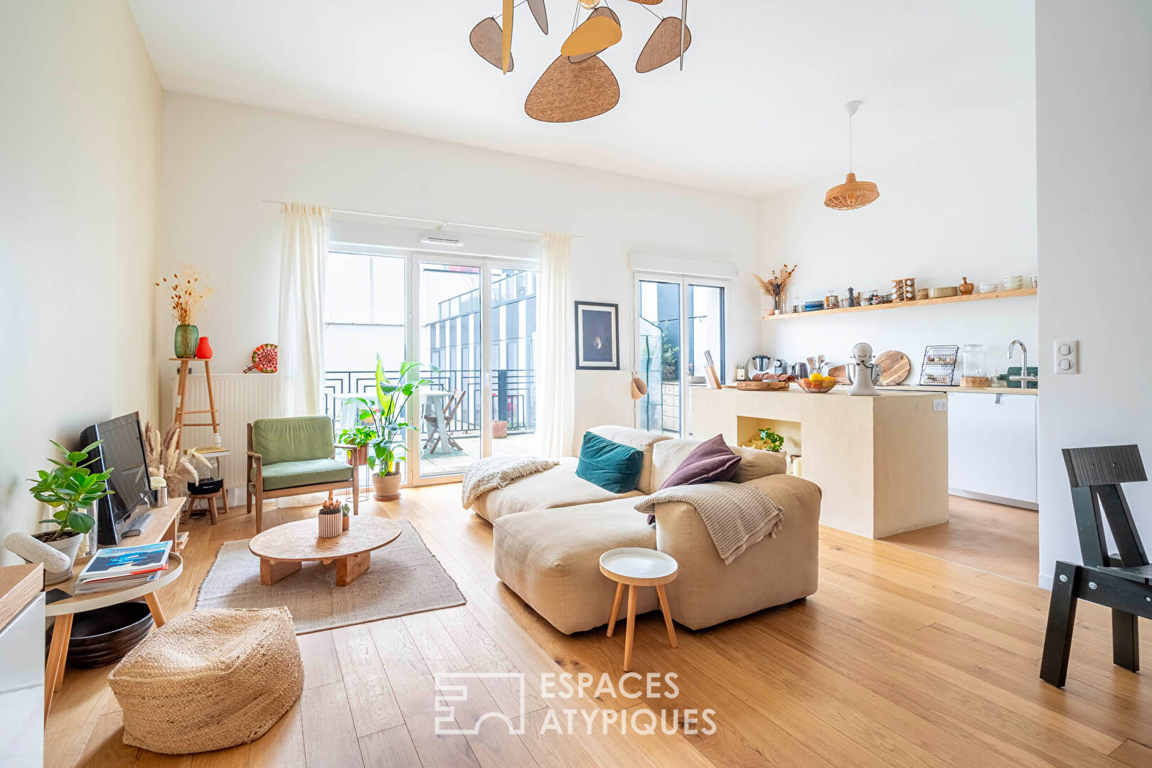 Appartement de charme avec terrasse et jardin