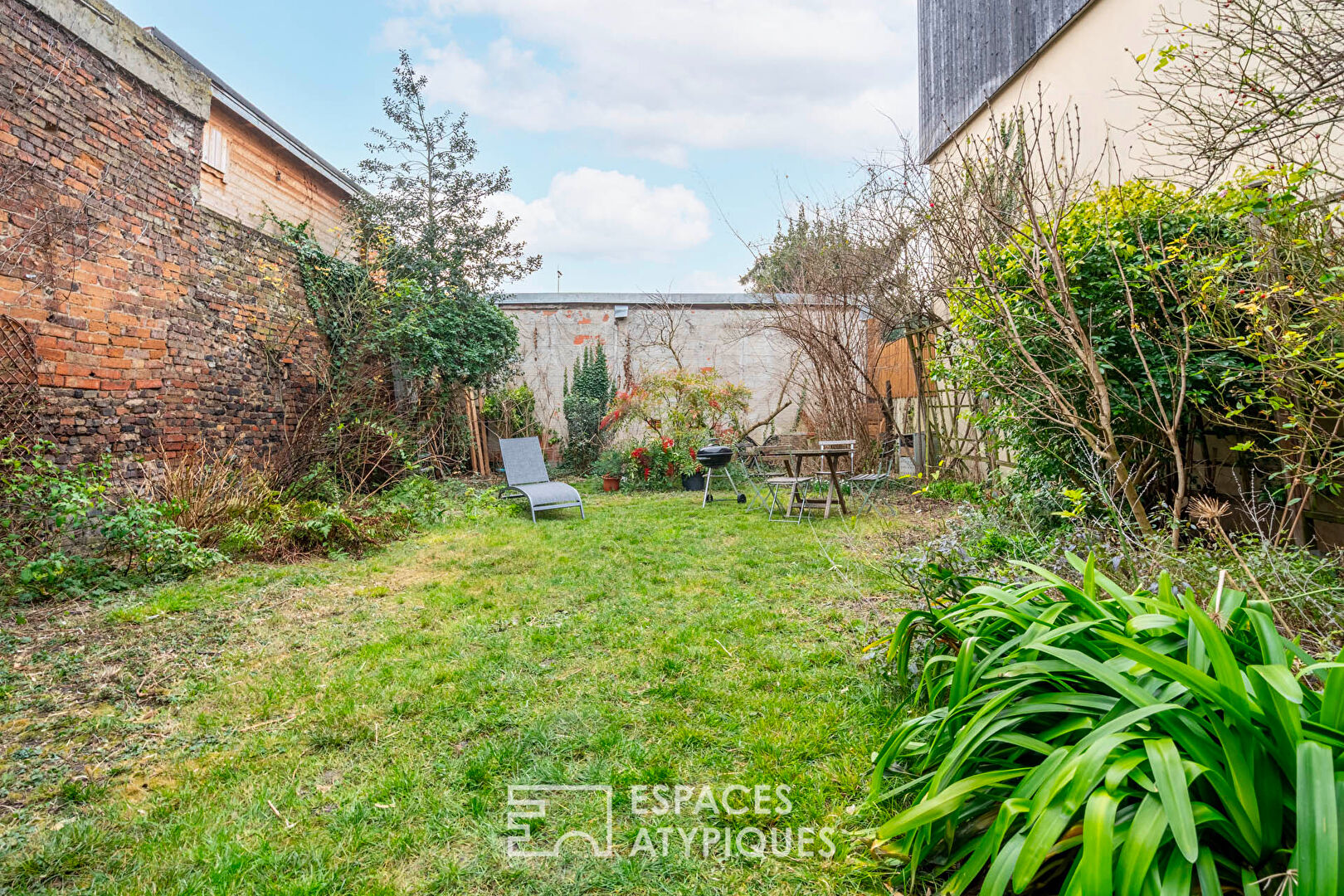 Maison avec jardin et terrasse