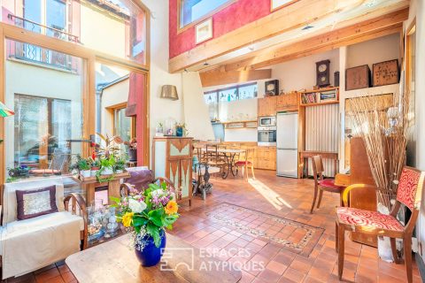 Maison avec patio et jardin