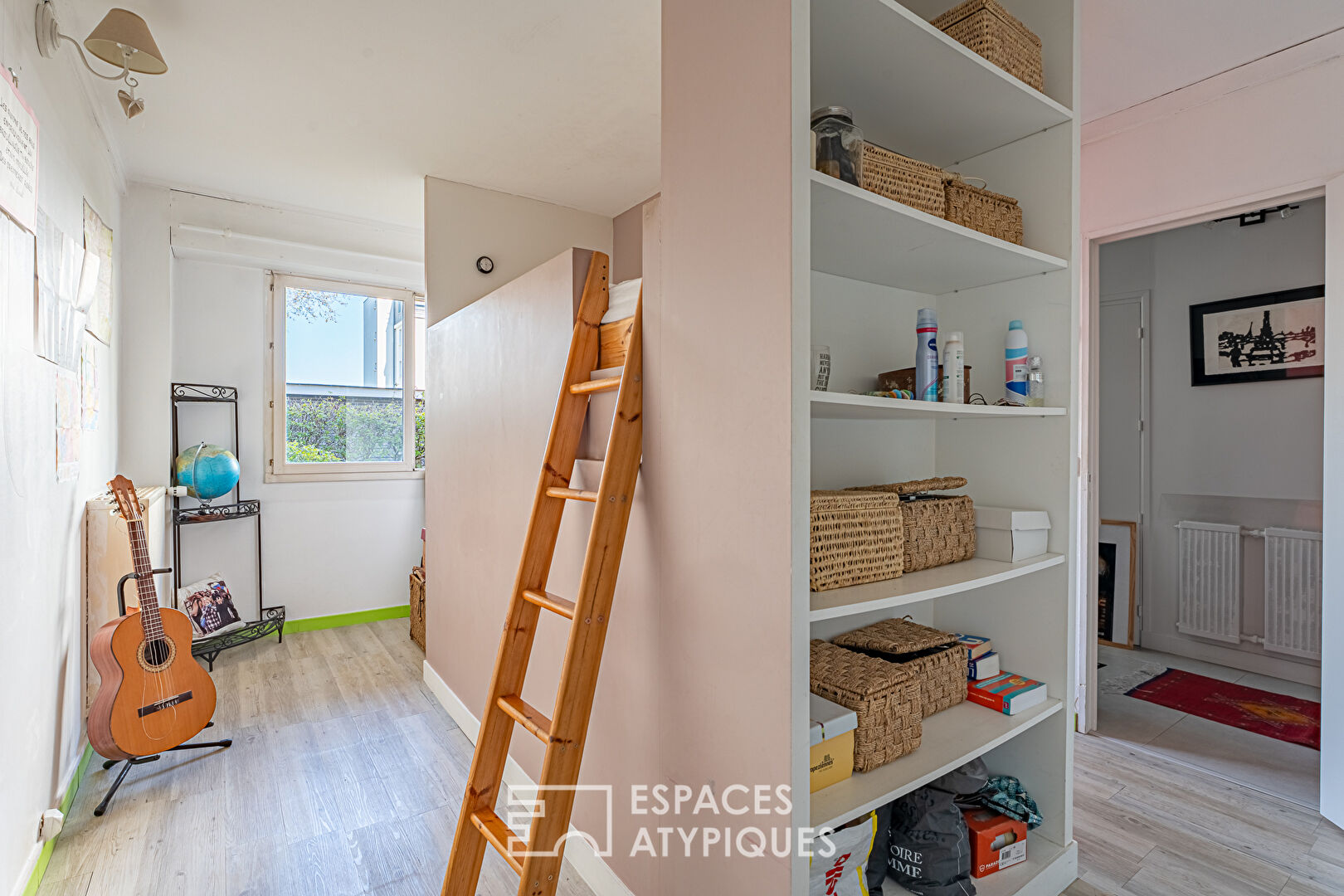 Duplex inversé traversant avec balcon