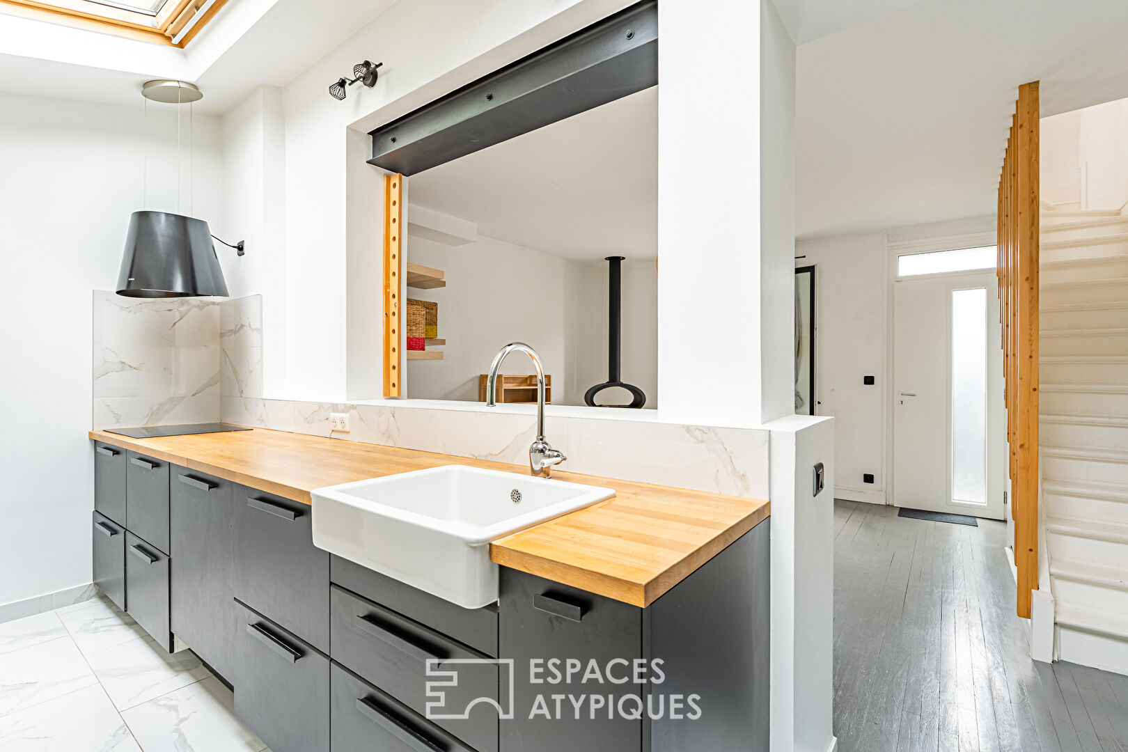 Maison réinventée avec jardin secret, au coeur d’Asnières
