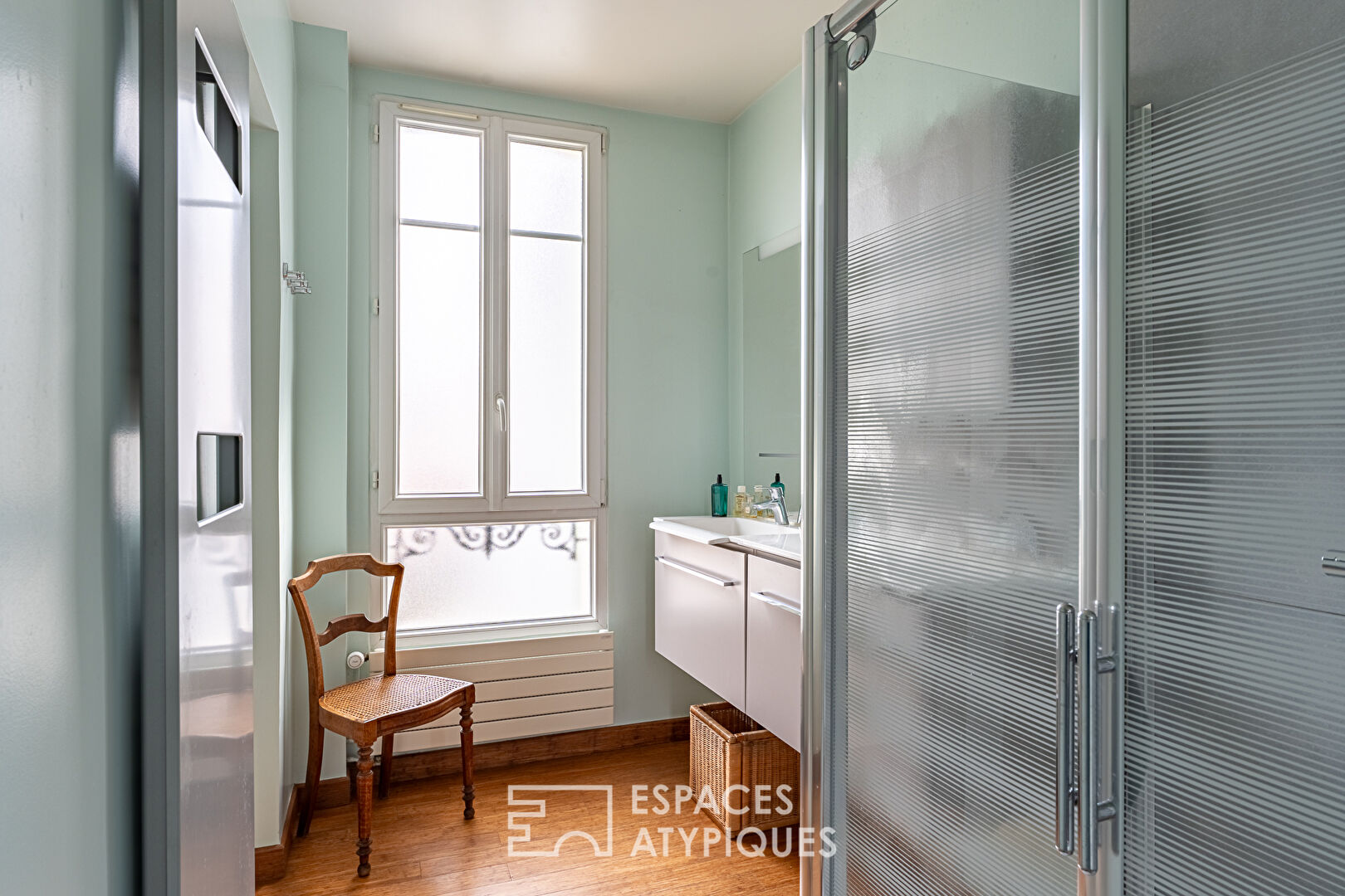 Charming house with garden in the heart of Asnières