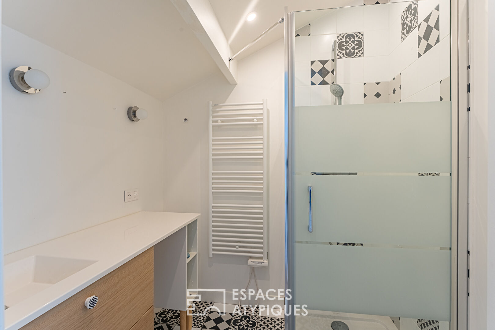 Charming house with garden in the heart of Asnières