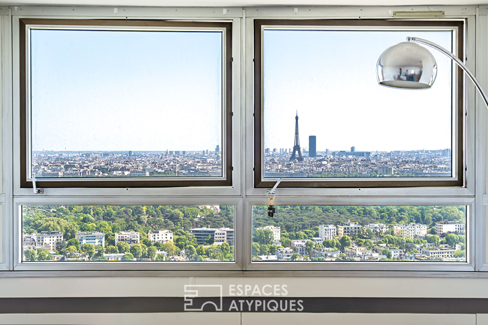 Vue imprenable en étage très élevé
