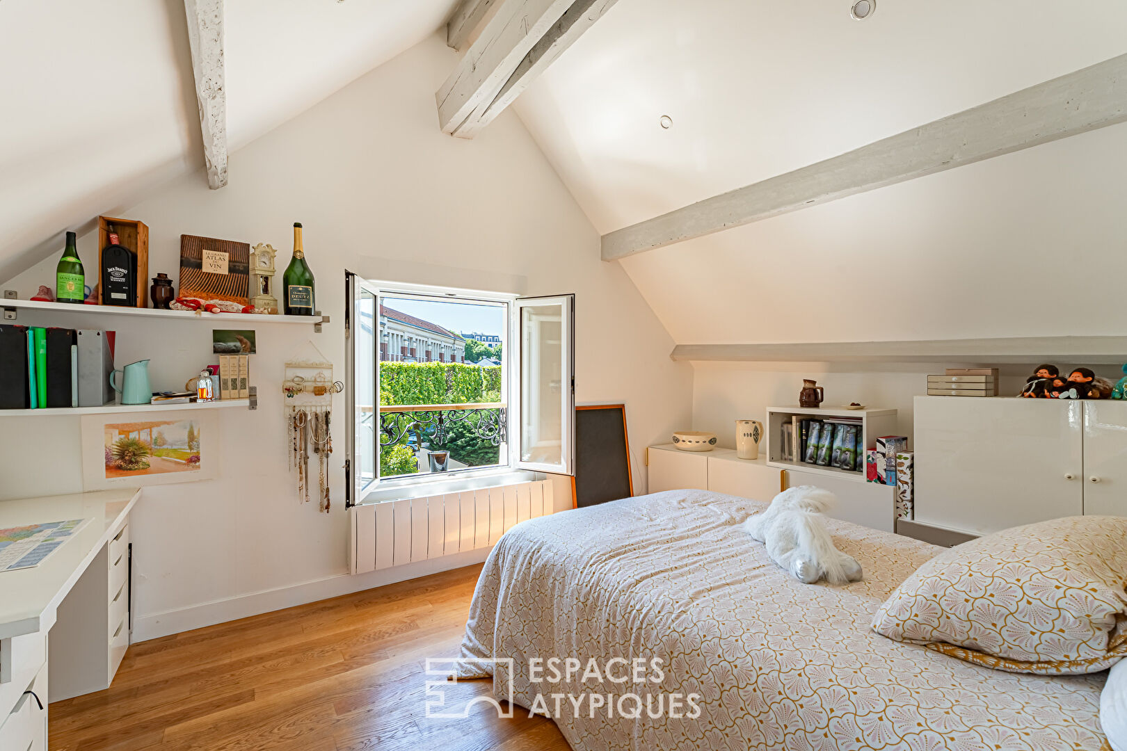 Maison fin XIXème avec jardin et extension contemporaine à deux pas du Parc de la Maison Blanche à Clamart