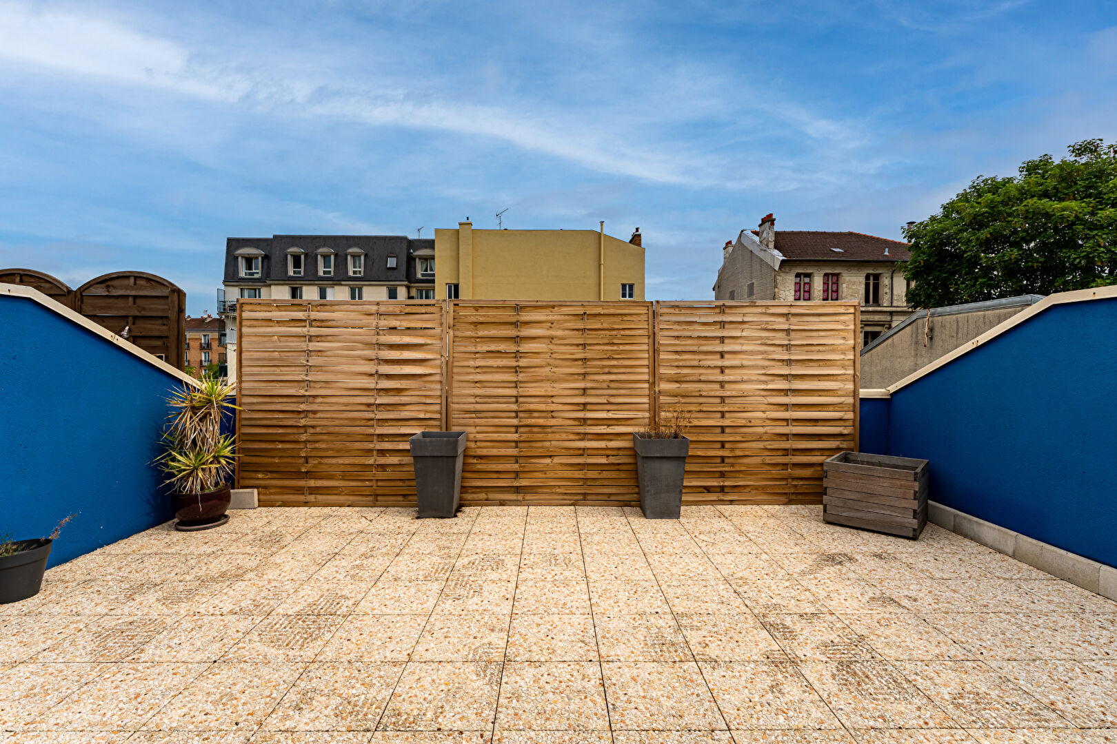 Triplex house style in the heart of Colombes