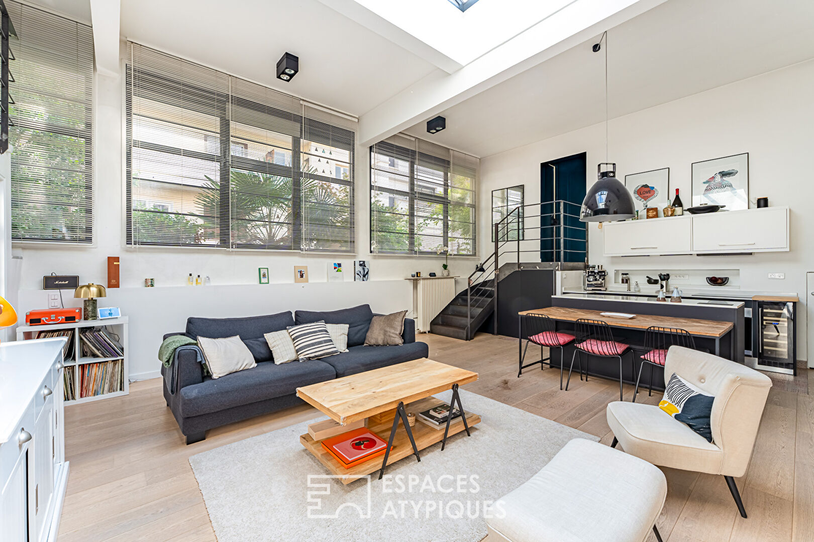 Ancien studio Photo revisité en loft contemporain