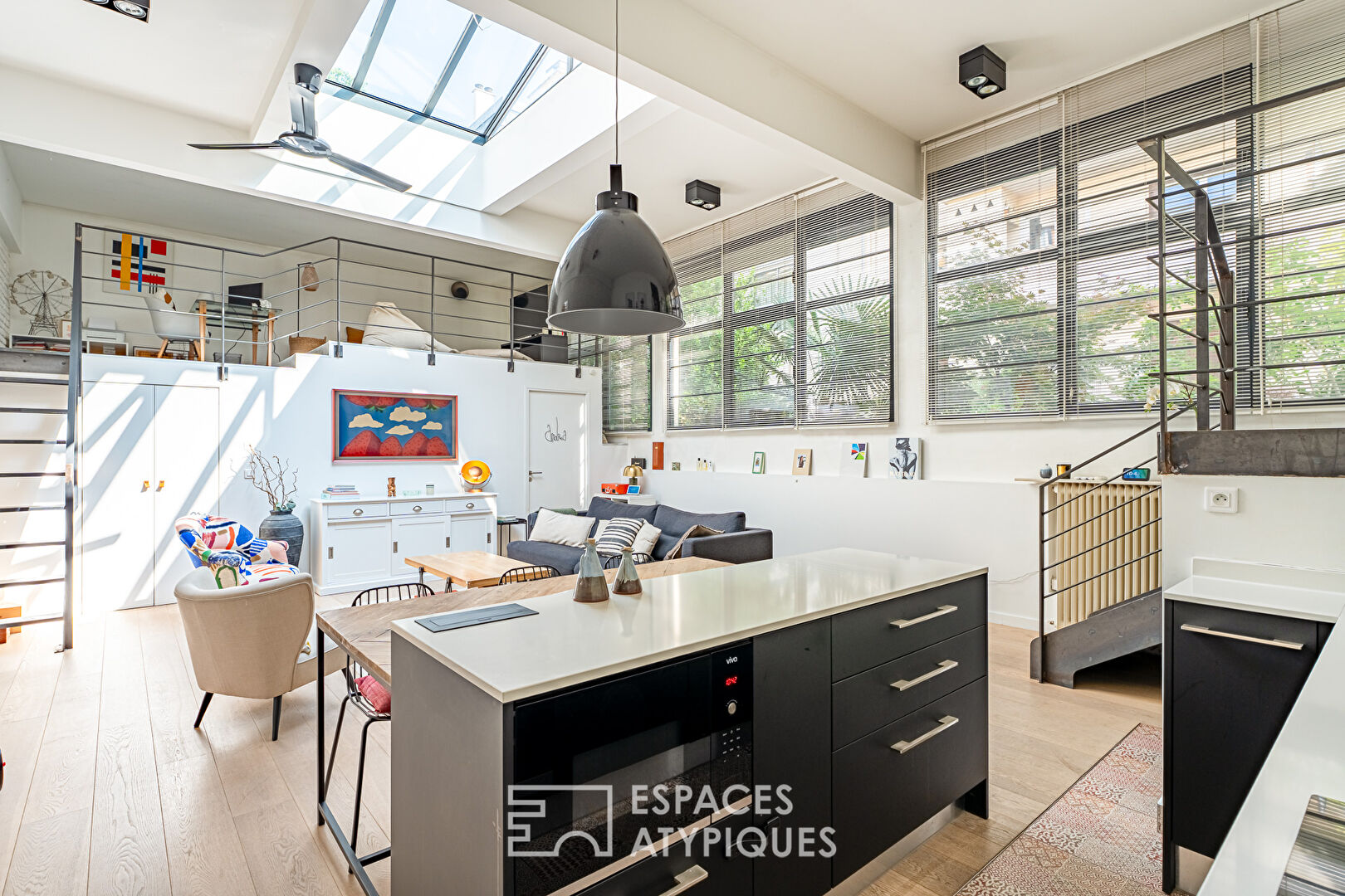 Ancien studio Photo revisité en loft contemporain