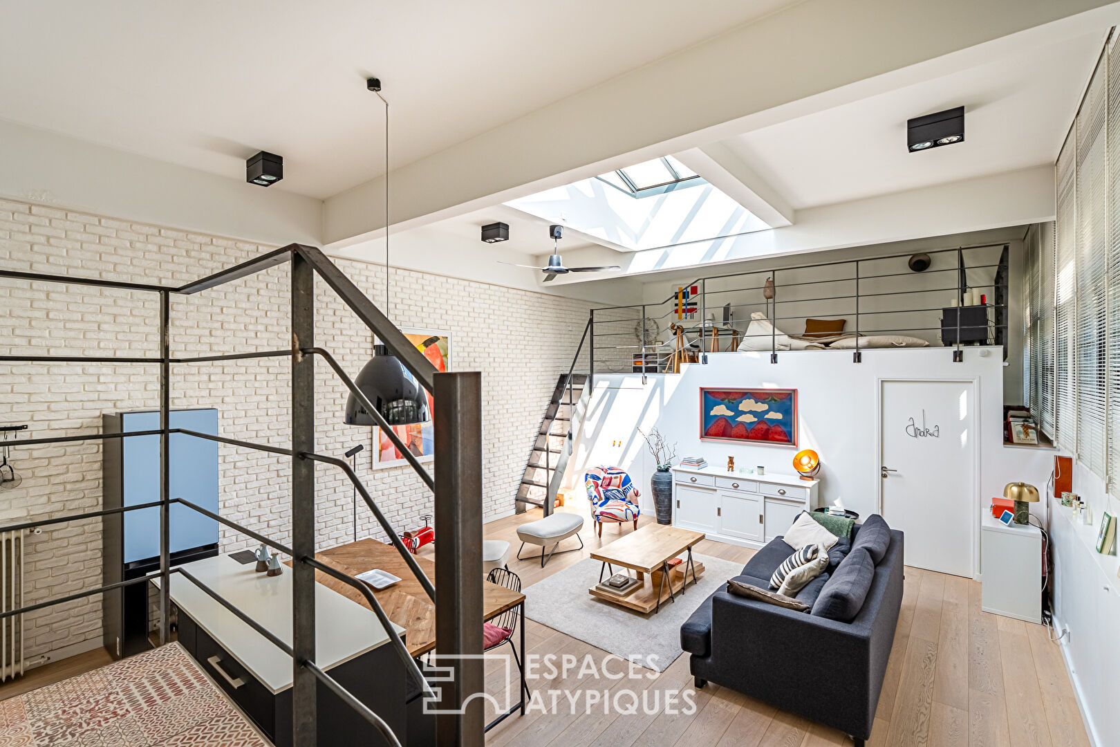 Ancien studio Photo revisité en loft contemporain