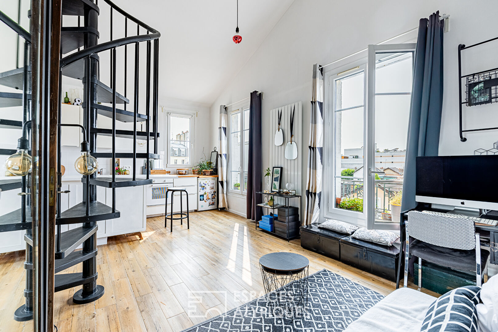 Duplex de charme en dernier étage
