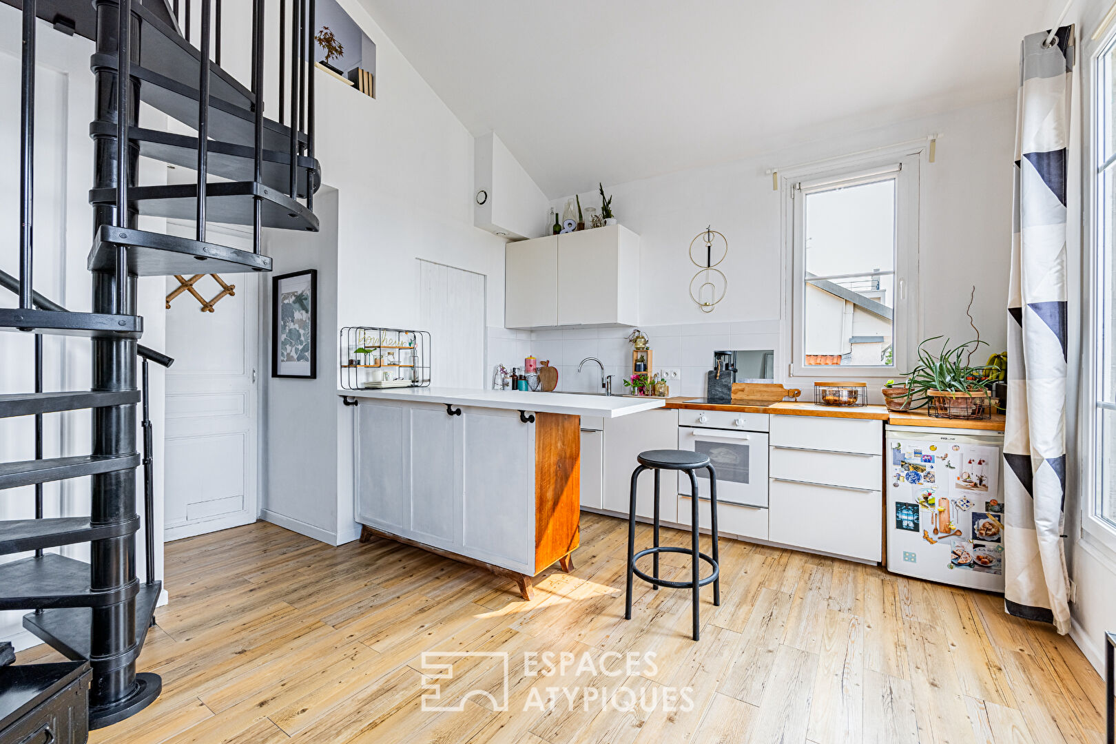 Duplex de charme en dernier étage