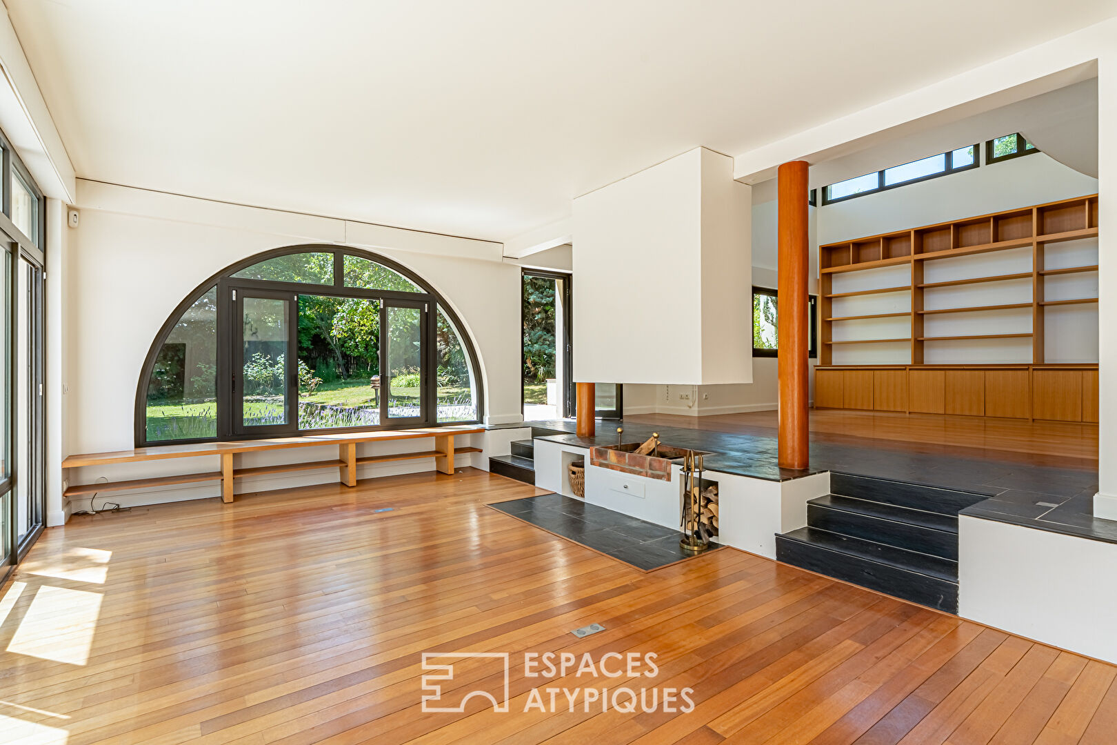 Somptueuse villa d’architecte de style moderne au Hameau de la Jonchère