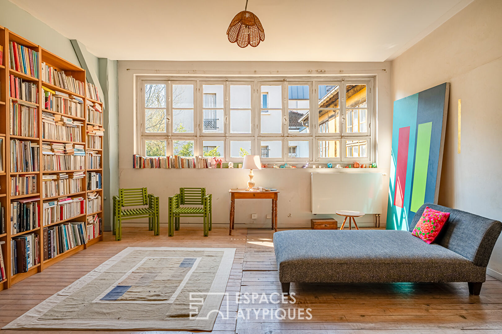 Ancienne biscuiterie réhabilitée en maison esprit atelier d’artiste au centre-sud de Malakoff