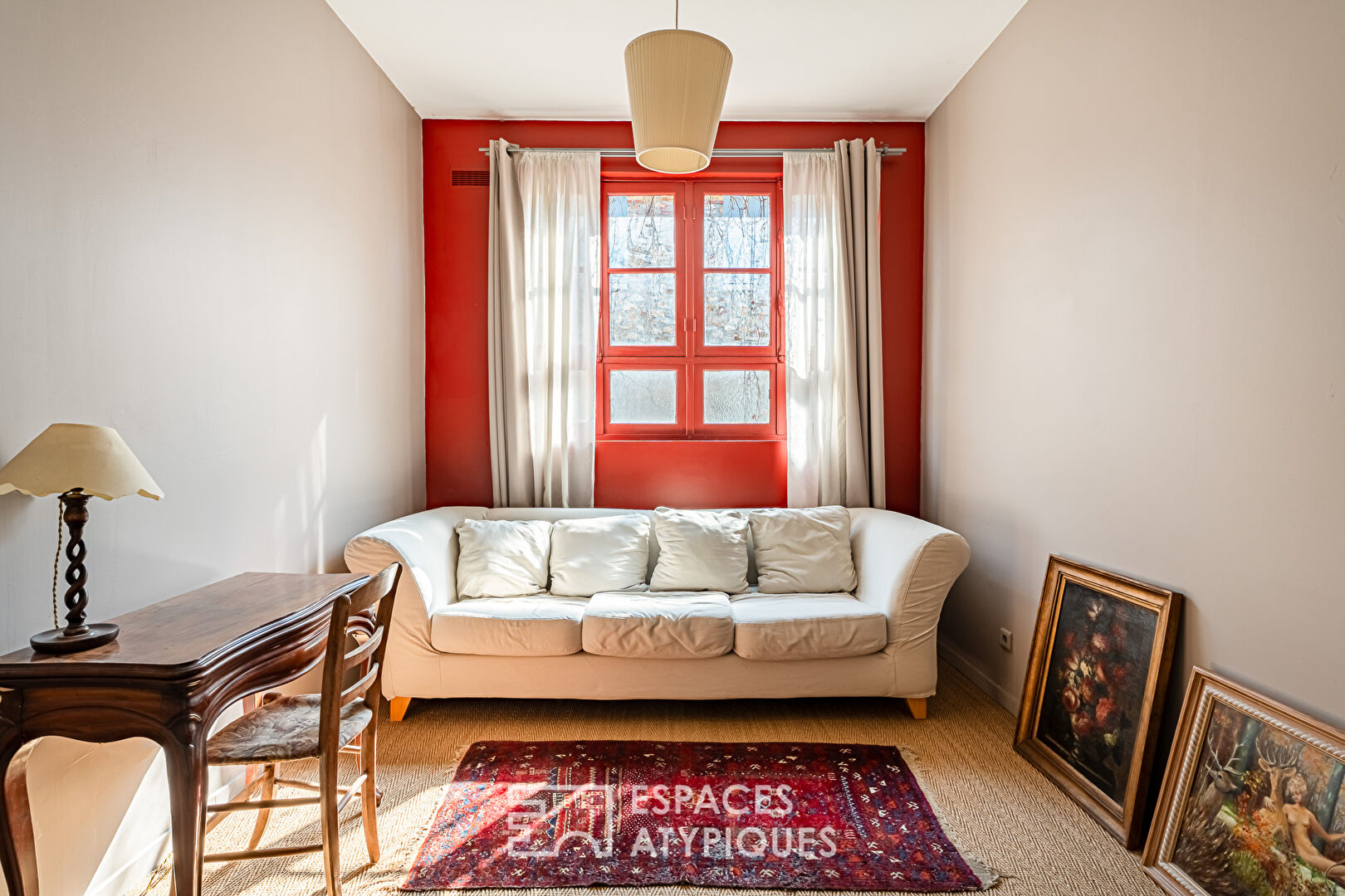 Ancienne biscuiterie réhabilitée en maison esprit atelier d’artiste au centre-sud de Malakoff