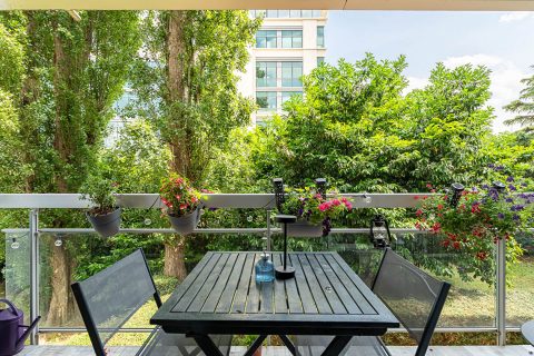 Appartement T2 rénové de 56 m² au calme avec balcon de 8 m²