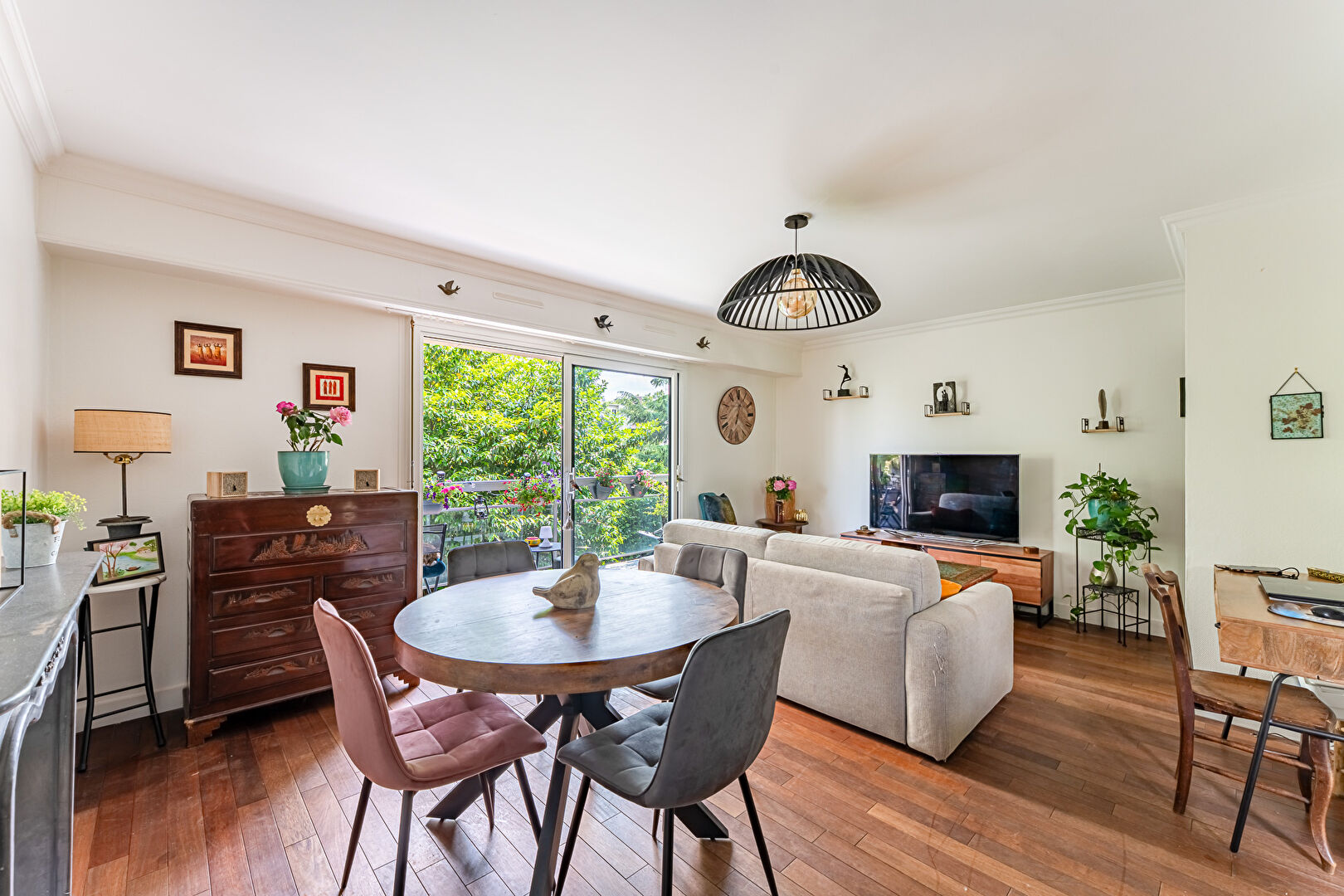 Appartement T2 rénové de 56 m² au calme avec balcon de 8 m²