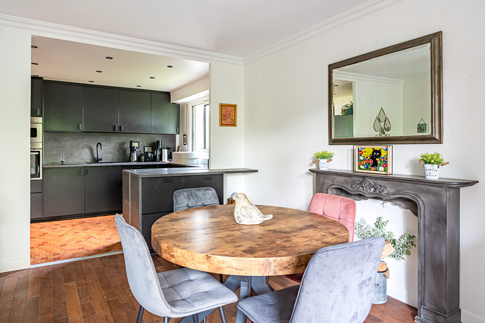 Appartement T2 rénové de 56 m² au calme avec balcon de 8 m²