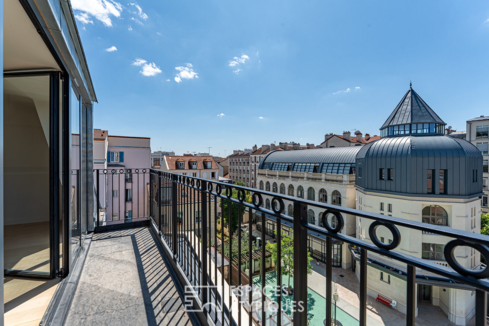 Top floor duplex with balconies and unobstructed view